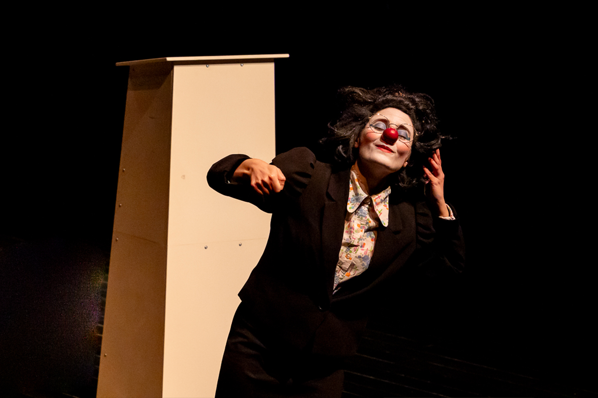 Photo de « CONFUIRENCE » Cie LE GRILLON ÉLECTRIQUE-SAM. 28 MARS - Auditorium l'esty-chavanod