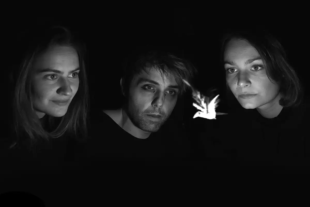 Des Plumes Émoi, spectacle de théâtre et musique de la Cie Essaimée à L’Esty Chavanod