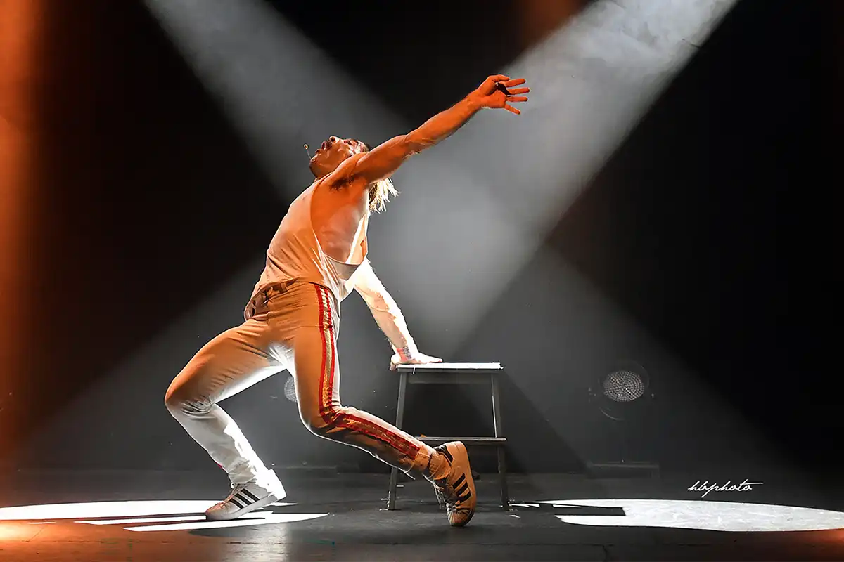 Je vis avec Freddie Mercury